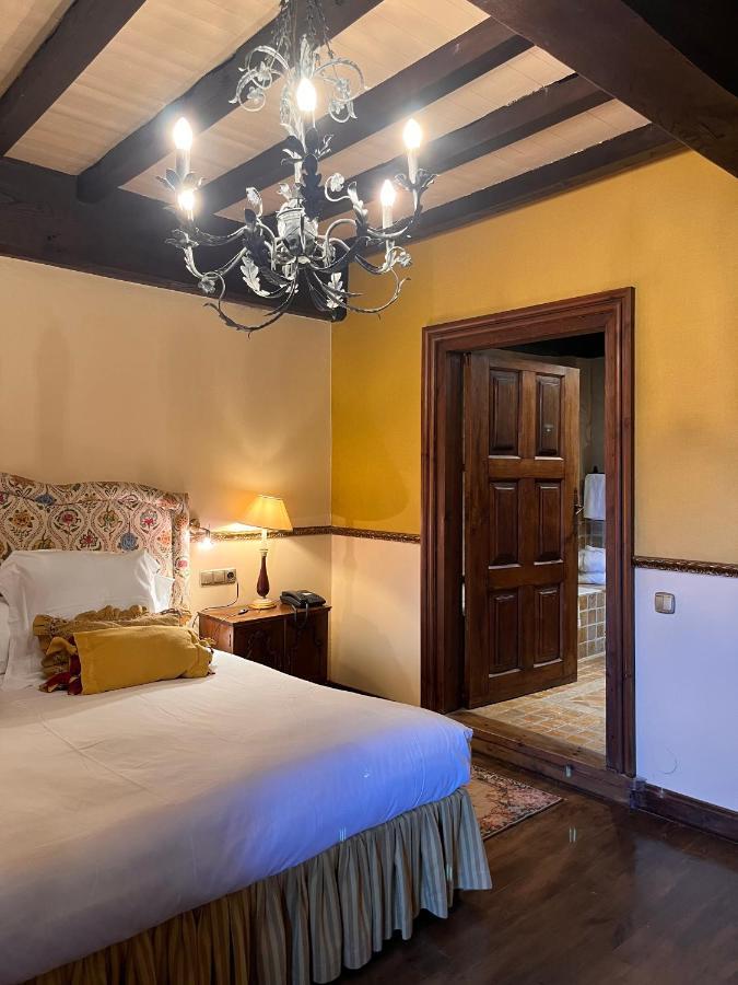 Hotel Palacio De Cutre La Goleta (Asturias)