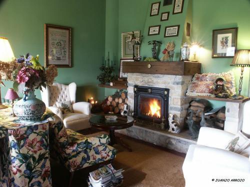 Hotel Palacio De Cutre 3*